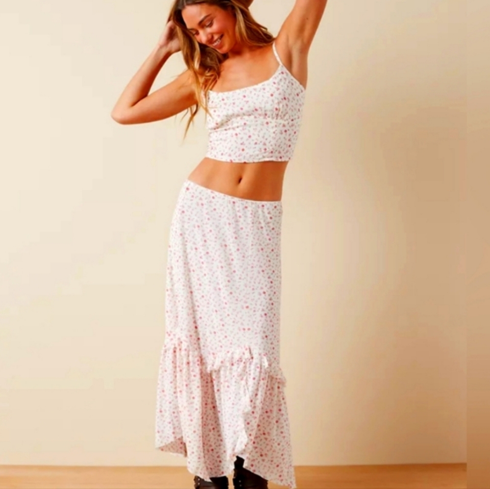 AE Floral High-Waisted Skirt